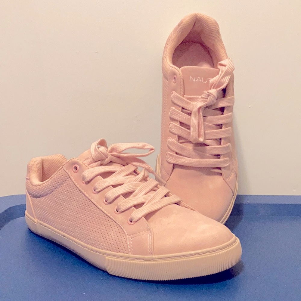 Light pink nautica sneakers!